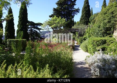 Francia, Var, Hyeres, Jardin du Castel Sainte Claire, giardino terrazzato Foto Stock