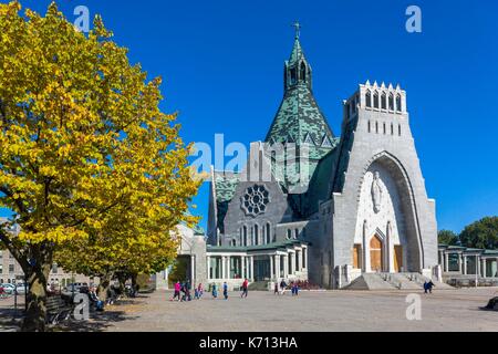 Canada Quebec, la Scenic Chemin du Roy, la regione Mauricie, la città di Trois Rivieres, il santuario di Nostra Signora del Capo, appuntamento spirituale luogo situato a Cap de la Madeleine, la Basilica Foto Stock