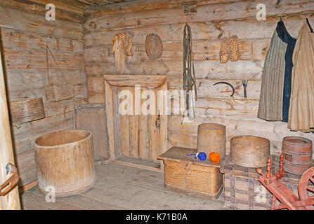 Suzdal, Russia - luglio 1, 2013: architettura in legno e vita contadina il museo offre la possibilità di visitare la storica case residenziali con ricreato interno, il Lug Foto Stock