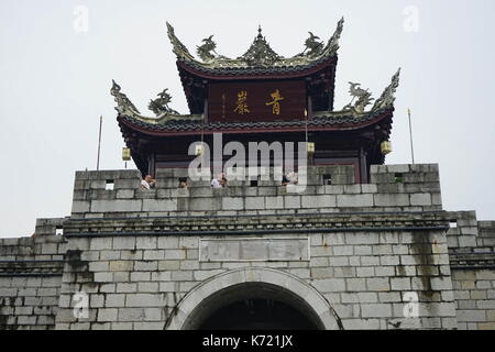 Guiyang, Guiyang, Cina. Xiv Sep, 2017. guiyang, Cina-14th Settembre 2017: (solo uso editoriale. Cina out) .qingyan antica città, uno dei più famosi storico e culturale della città in provincia di Guizhou, si trova nella parte meridionale del borgo di Guiyang. come una città antica, copre un area di 741 acri, qingyan città fu originariamente costruito nel 1378. oggi, a causa della sua lunga storia e la forte atmosfera culturale, la città è diventata una meta attraente per numerosi domestici e i turisti stranieri. Credito: sipa asia/zuma filo/alamy live news Foto Stock