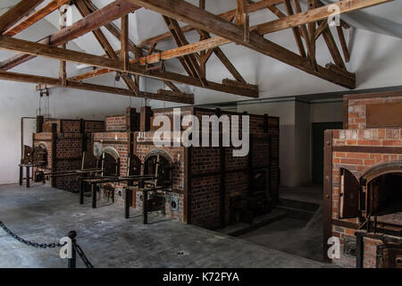 Il crematorio del campo di concentramento di Dachau Foto Stock