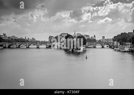 Ile de la Cite dal Pont des Arts a Parigi, Francia Foto Stock