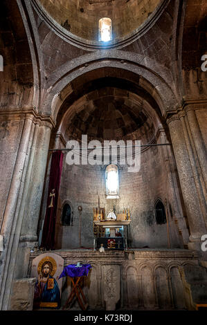 Armenia, il complesso del monastero goshavank. l'interno della chiesa grigor lusavorich. Foto Stock