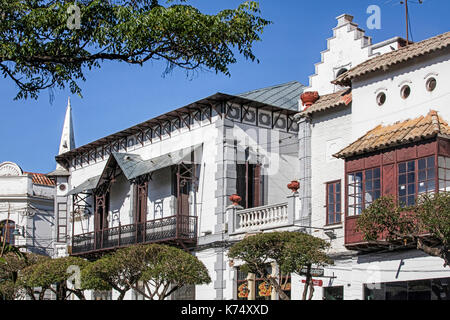 Architettura coloniale in bianco città di Sucre, capitale costituzionale della Bolivia nella Provincia di Oropeza Foto Stock