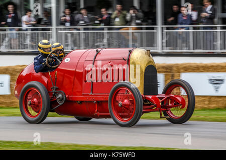 1911 fiat s76 'bestia di torino' gp con driver duncan pittaway al 2017 Goodwood Festival of Speed, sussex, Regno Unito. Foto Stock