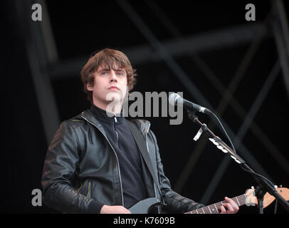 Jake Bugg esegue sul palco principale al 2017 OnBlackheath Music Festival Foto Stock