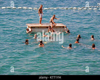 Crikvenica-selce riviera,spiaggia in estate,costa adriatica,croazia,l'Europa,50 Foto Stock