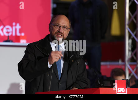 Monaco di Baviera, Germania. Xiv Sep, 2017. spd candidato superiore Martin Schulz è venuto a Monaco di Baviera per parlare al popolo. Credito: Alexander pohl/Pacific press/alamy live news Foto Stock