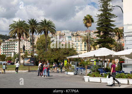 Vista di Napoli dalla baia Foto Stock