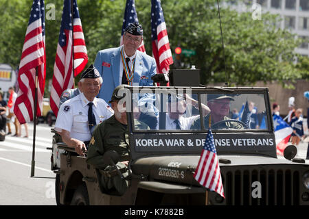 Il 29 maggio 2017, Washington DC USA: dei veterani di guerra coreana nel National Memorial Day parade Foto Stock