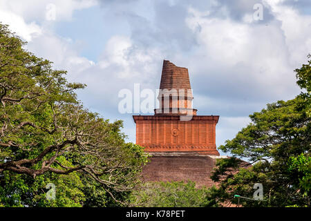 Jetavanaramaya dagoba nelle rovine di jetavana Foto Stock