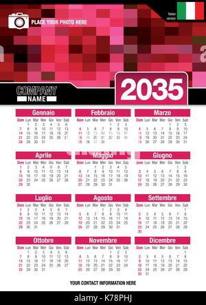 Utile calendario da parete 2035 con design di colori rosso mosaico. Formato A4 verticale. Dimensioni: 210mm x 297mm. Versione italiana - immagine vettoriale Illustrazione Vettoriale