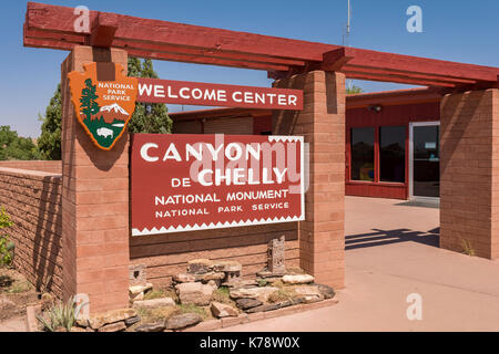 Canyon De Chelly National Monument Benvenuti centro e segno si trova nella Riserva Navajo in Arizona, Stati Uniti d'America Foto Stock