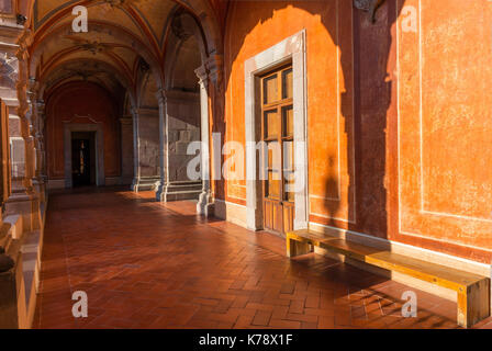 Tradizionale architettura coloniale spagnola a Queretaro, in Messico. Foto Stock