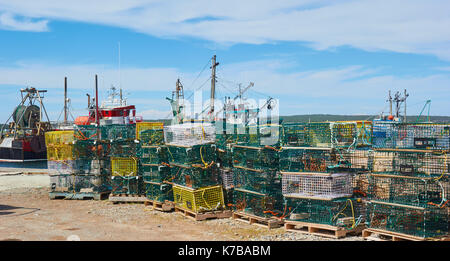 Lobster Pot in banchina, Port au choix, Terranova, Canada Foto Stock