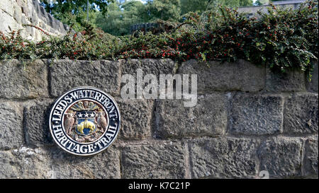 Leeds waterfront heritagemetal trail di placca abby house, kirkstall, Leeds Foto Stock