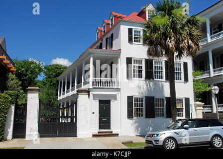 Antebellum mansions su East Battery Street a Charleston, Carolina del Sud Foto Stock