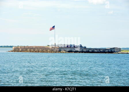 Fort Sumter è un mare fort a Charleston, Carolina del Sud, notevole per due battaglie della guerra civile americana. Foto Stock