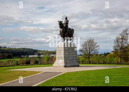 Statua di Robert the Bruce presso il campo di battaglia di Bannockburn, SCOZIA Foto Stock