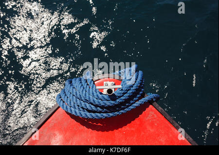 Vista aerea del bundle di corda sulla nave di prua Foto Stock