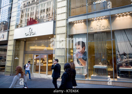 Omega Swiss watch store shop in Martin posto nel centro di Sydney, Nuovo Galles del Sud, Australia Foto Stock