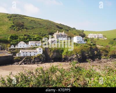 Il grazioso villaggio tradizionale di pescatori di Port Isaac, Cornwall in Inghilterra e utilizzati anche per la BBC TV commedia, doc martin Foto Stock