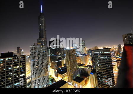 Downtown Chicago dal tetto Foto Stock