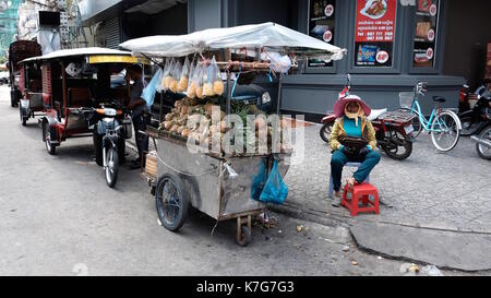 113street tra 182 st e Mao Tse Toung blvd a Phnom Penh Cambogia del sud-est asiatico Foto Stock