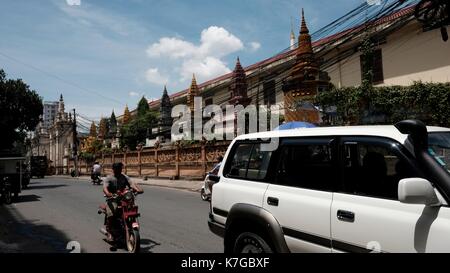 113street tra 182 st e Mao Tse Toung blvd a Phnom Penh Cambogia del sud-est asiatico Foto Stock