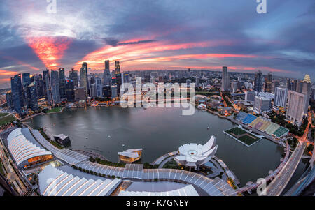 Singapore skyline di sera Foto Stock