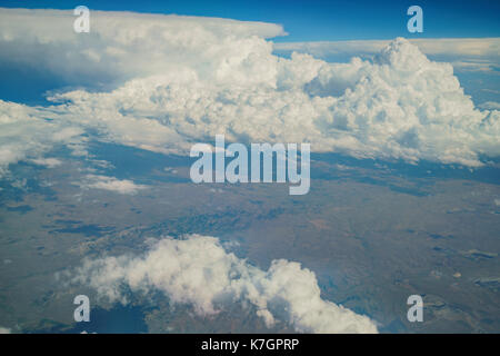 Vista aerea del Parco nazionale Badlands, vista da finestra sedile di un aereo a interno, U.S.A. Foto Stock