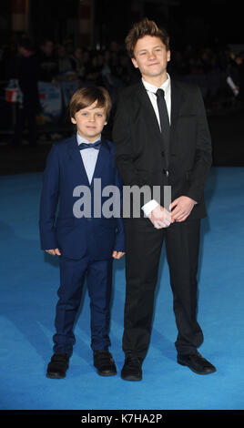 Foto Da Accreditare ©Kate Green/Alpha Press 079965 17/03/2016 Ospite Alla Eddie The Eagle European Film Premiere Di Leicester Square, Londra Foto Stock