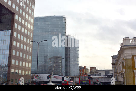 La foto Deve Essere Accreditata ©Alpha Press 066465 23/01/2016 News UK Business Offices in the News Building at 1 London Bridge Street in London home of News Corp UK & Ireland Limited. Foto Stock