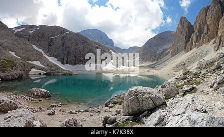 Lago di montagna Foto Stock