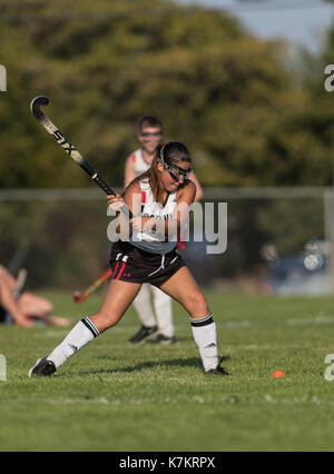 Campo di hockey di azione con corning vs. chico high school di Corning, California. Foto Stock
