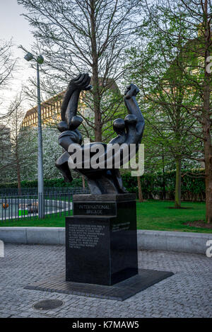 La Brigata internazionale memorial in Jubilee Gardens, Londra, Inghilterra Foto Stock