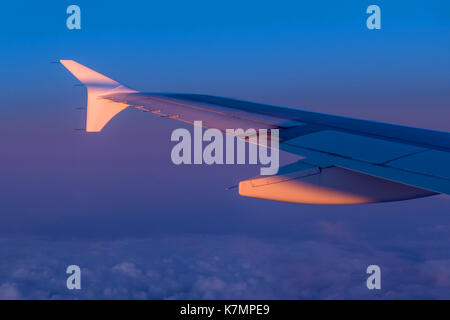 Vista aerea di Atene e attica presi da un aeroplano finestra Foto Stock