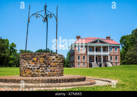 Charleston South Carolina, Drayton Hall, piantagione storica, preservazione, architettura palladiana, pozzo d'acqua in mattoni, SC170514232 Foto Stock