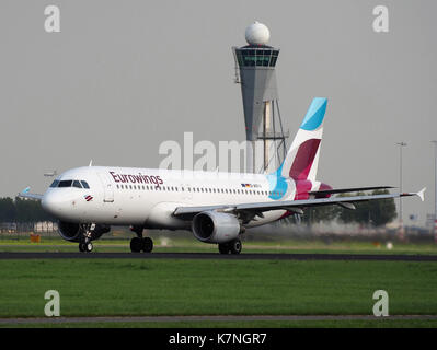 D-ABNI Eurowings Airbus A320-214, decollo da Schiphol (EHAM-AMS) pista 36L pic2 Foto Stock