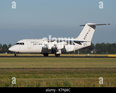 EI-RJI Cityjet British Aerospace Avro RJ85 cnE2346 decollo da Schiphol (AMS - EHAM), Paesi Bassi pic1 Foto Stock