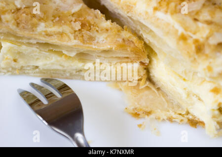 Pasta sfoglia torta. Torta di Napoleone. Mattina dessert Foto Stock