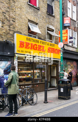 Negozio di Beigel in Brick Lane, Whitechapel di Londra. Foto Stock