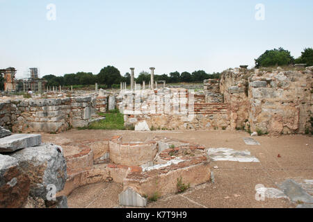 Sito archeologico di Philippi. Questa parte dello scavo proviene dalla zona conosciuta come casa del Vescovo. Philippi fu visitato dall'apostolo Paolo nella Bibbia. Foto Stock