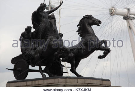 Boadicea e Figlie, Thomas Thornycroft la scultura a Londra di Boudica, una regina celtica che ha guidato una insurrezione in Bretagna romana. Foto Stock