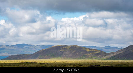 Islanda - thingvellir, la Rift Valley che segna la cresta del mid-atlantic ridge e il confine tra il North American targa tettonica e t Foto Stock