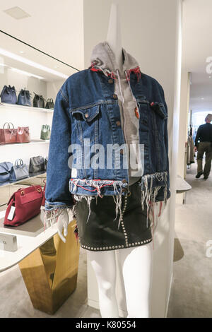 Barneys Downtown negozio di lusso a 101 7th Avenue, New York, Stati Uniti d'America Foto Stock