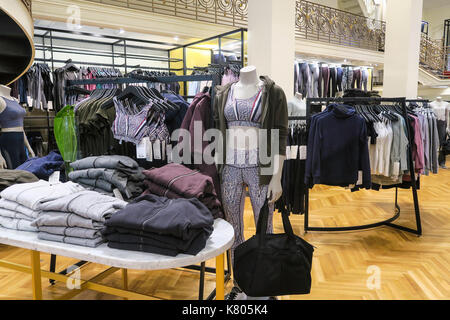 Lululemon Athletica Store sulla Fifth Avenue, New York, Stati Uniti d'America Foto Stock