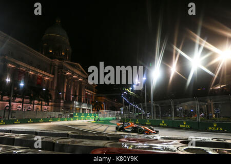 Singapore, Singapur. 17 Settembre 2017. Motorsports: Campionato del mondo di Formula uno FIA 2017, Gran Premio di Singapore, n°2 Stoffel Vandoorne (bel, McLaren Honda), | Verwendung weltweit Credit: dpa/Alamy Live News Foto Stock