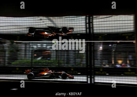 Singapore, Singapur. 17 Settembre 2017. Motorsports: Campionato del mondo di Formula uno FIA 2017, Gran Premio di Singapore, n°2 Stoffel Vandoorne (bel, McLaren Honda), | Verwendung weltweit Credit: dpa/Alamy Live News Foto Stock