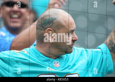 Carson, CA. Xvii Sep, 2017. NFL Miami Dolphins vs Los Angeles Chargers al centro Stubhub a Carson, CA il 17 settembre 2017. (Assoluta fotografo completo & Company Credit: Jevone Moore/MarinMedia.org/Cal Sport Media (rete televisione vi preghiamo di contattare il vostro rappresentante di vendita per uso televisivo. Credito: csm/Alamy Live News Foto Stock